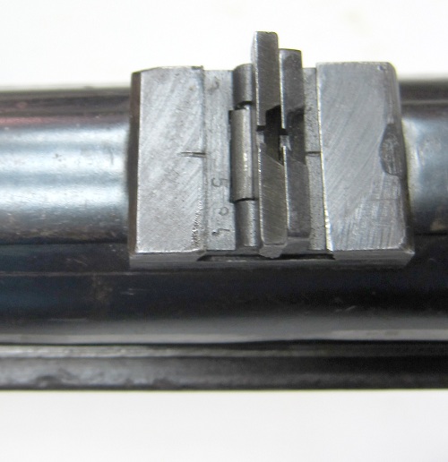 17 MP40 584 serial number on rear sight - E